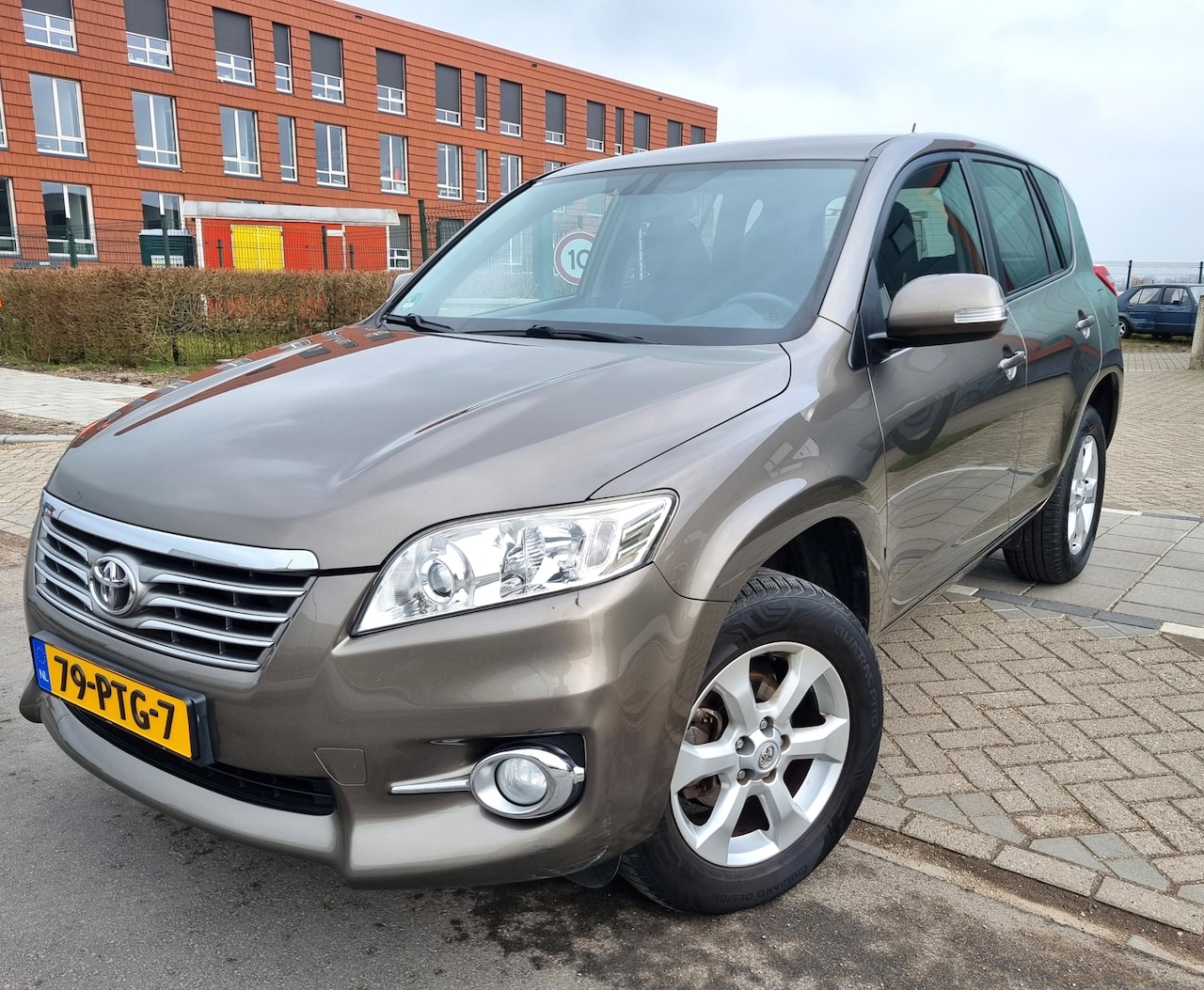 Toyota RAV4 - 2.0 VVTi Dynamic 2WD 158PK 5D 2011 Vol Opties 2e Eig. 126.758km! Dealer Onderhouden - AutoWereld.nl