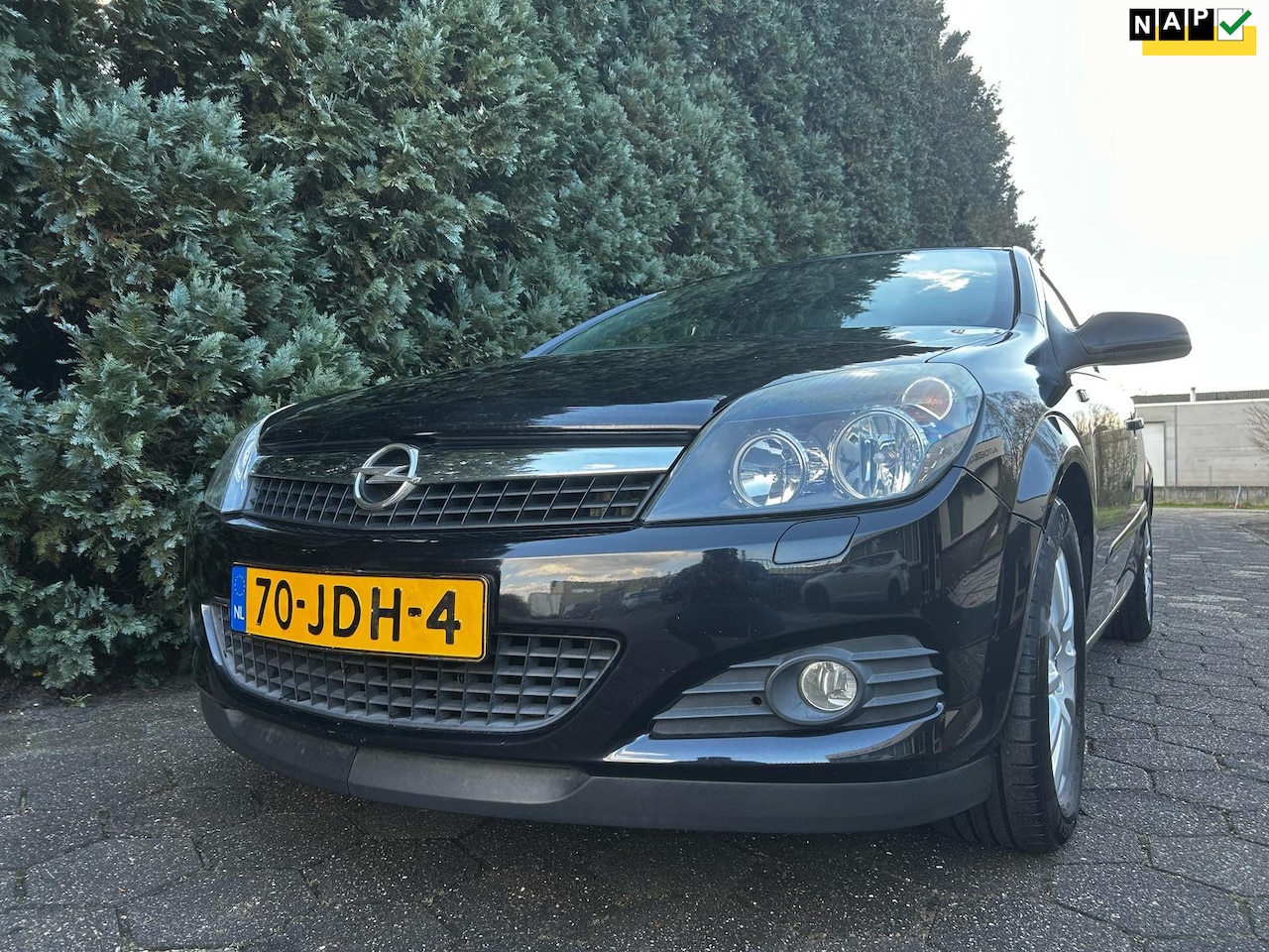 Opel Astra GTC - 1.8 Business 1.8 Business - AutoWereld.nl