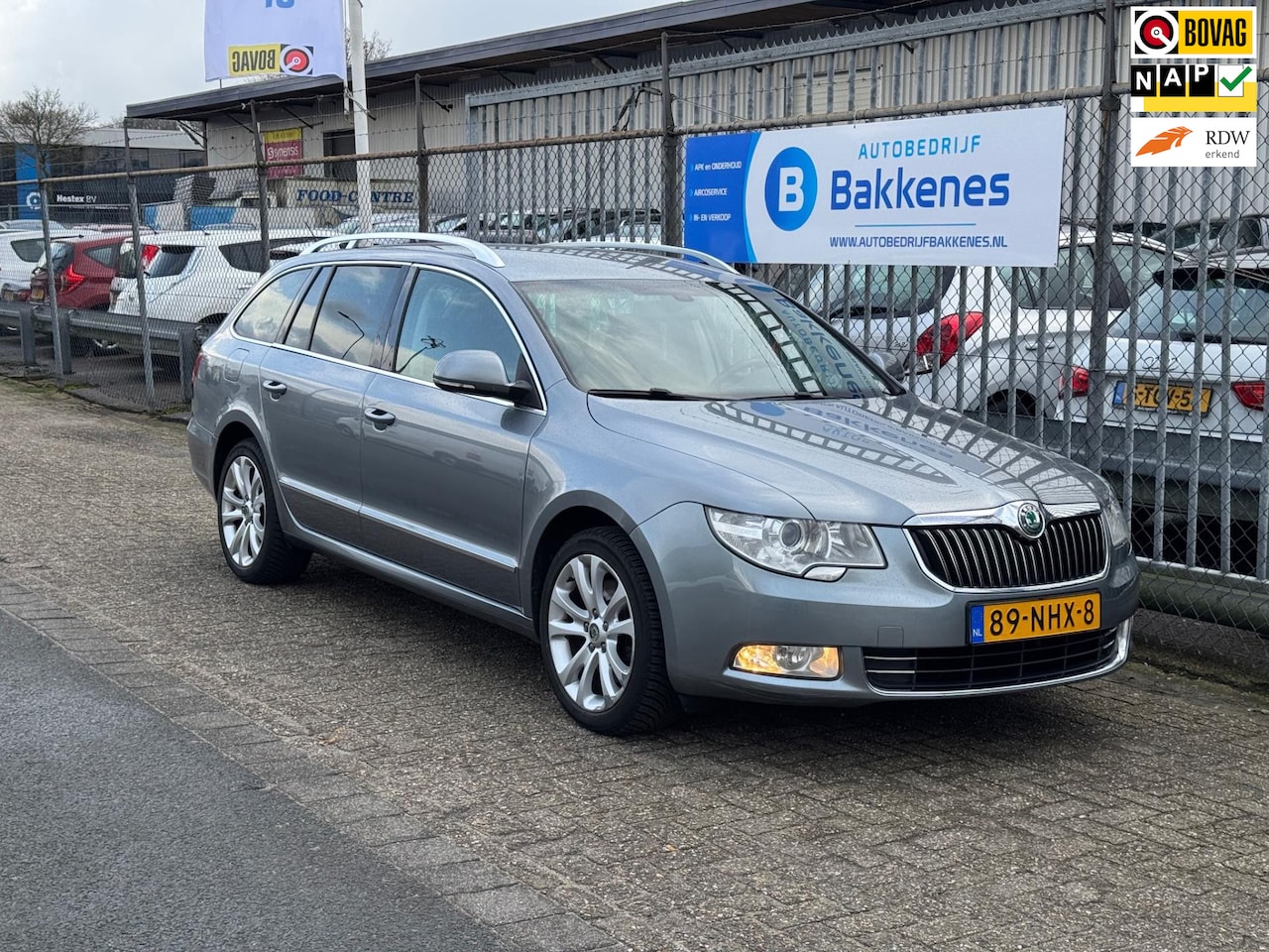 Skoda Superb Combi - 1.8 TSI Ambition | DSG | Trekhaak | Airco | Cruise - AutoWereld.nl