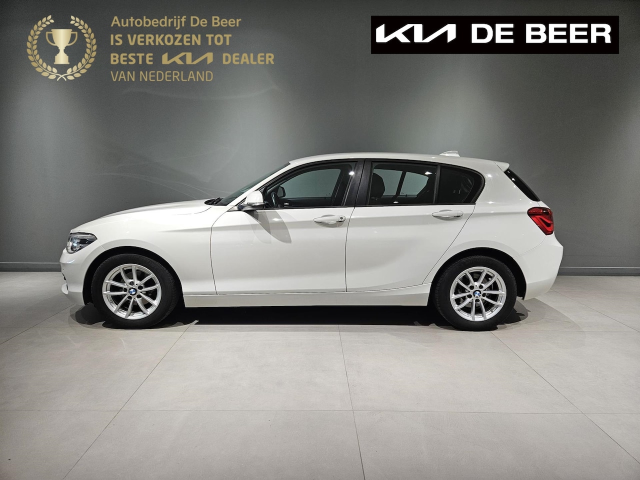 BMW 1-serie - (f20) 118i 136pk Automaat Sportline Edition Navi/ Clima/ PDC - AutoWereld.nl