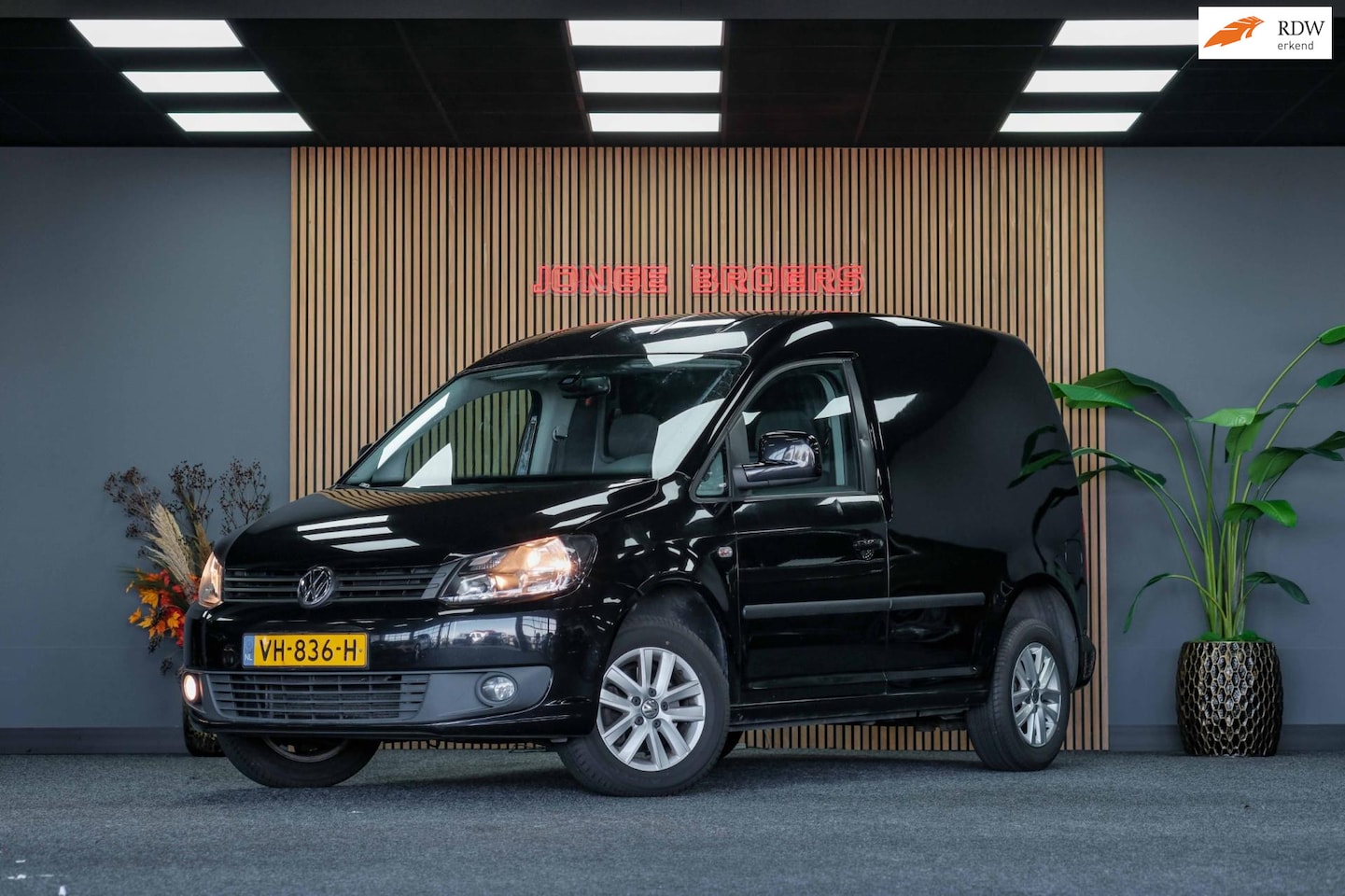 Volkswagen Caddy - 1.6 TDI | DSG | NAP - AutoWereld.nl