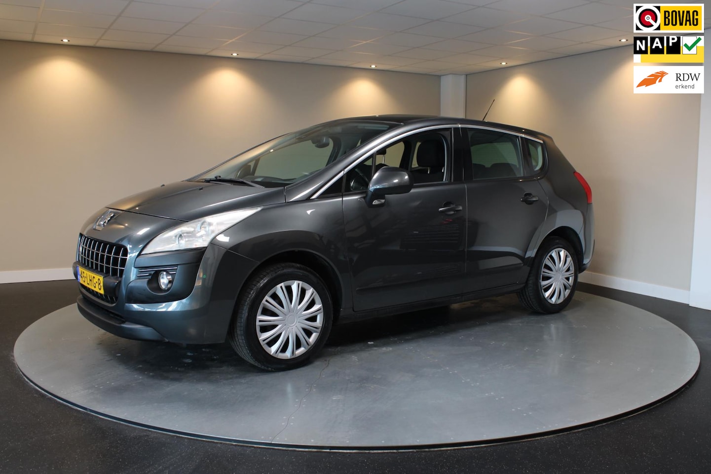 Peugeot 3008 - 1.6 VTi ST *Incl. nieuwe APK!* Trekhaak|Cruise|Airco - AutoWereld.nl