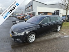 Volkswagen Passat Variant - 1.5 TSI Comfort Business AUTOMAAT, TREKHAAK, NAVI