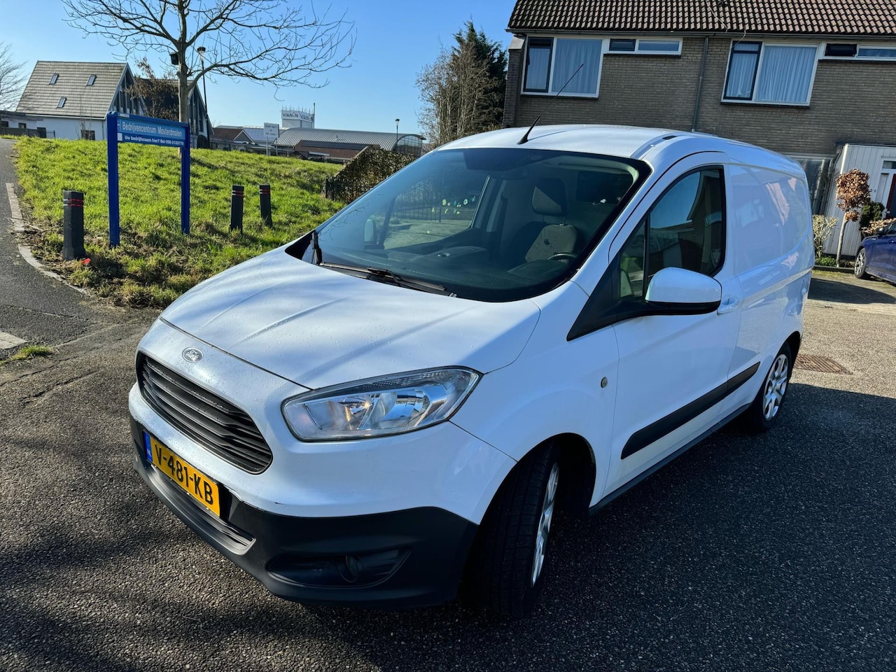 Ford Transit Courier - 1.5 TDCI Trend 1.5 TDCI Trend - AutoWereld.nl