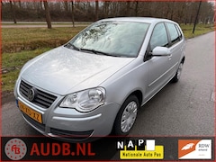 Volkswagen Polo - 1.2 Optive | 5 DEURS | AIRCO| APK |