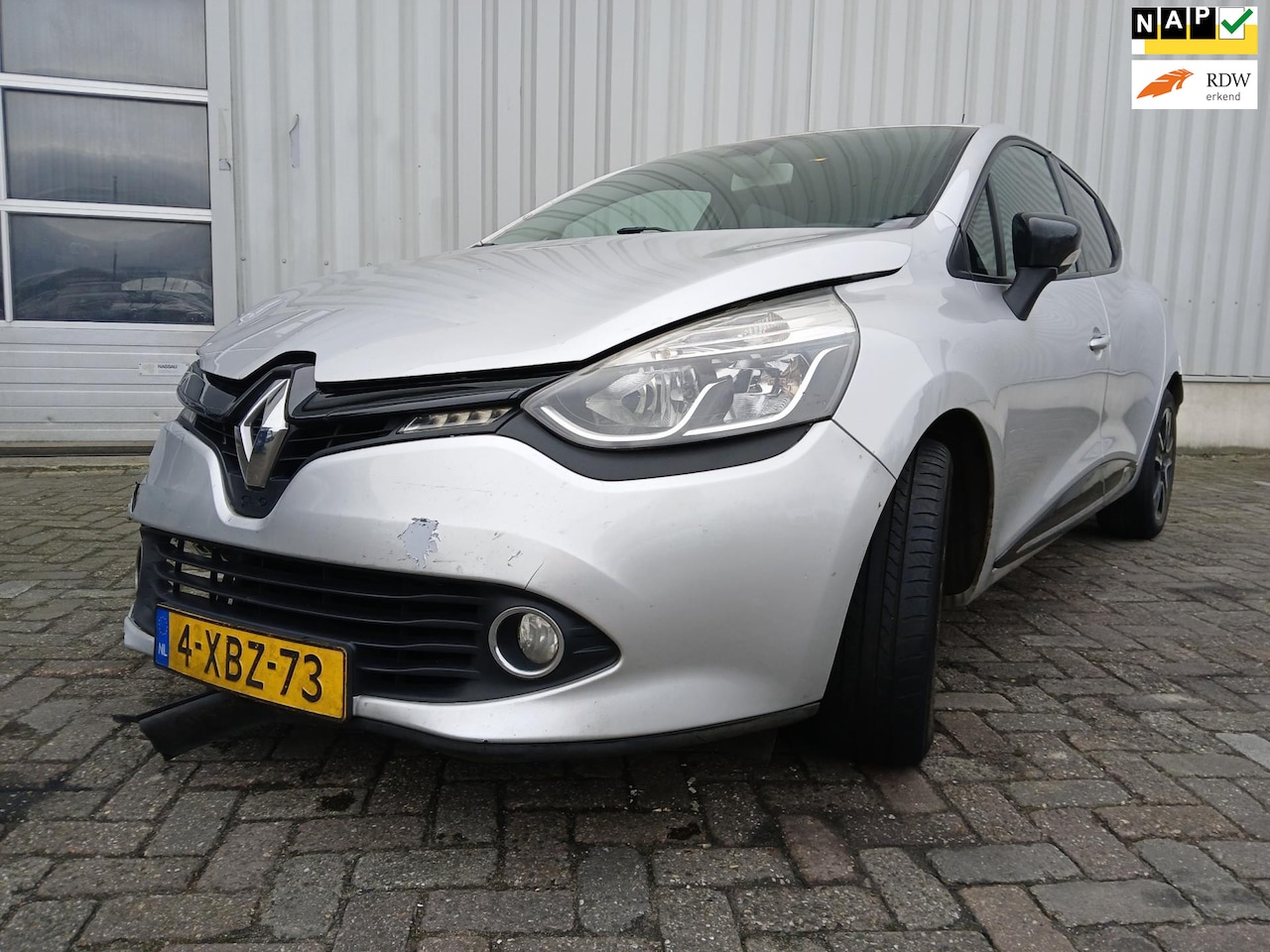 Renault Clio - 1.5 dCi ECO Dynamique - Clima - Frontschade - AutoWereld.nl