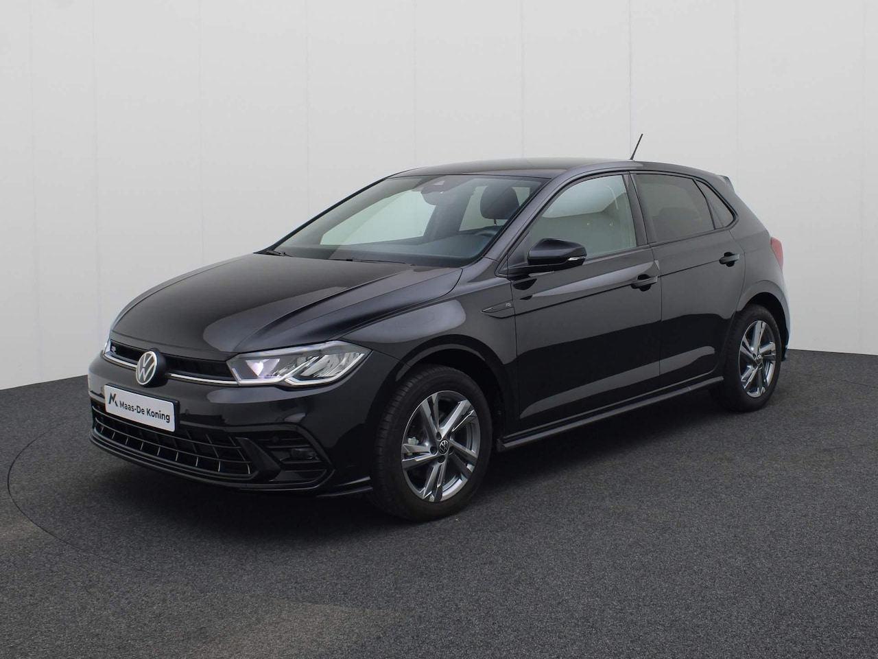 Volkswagen Polo - 1.0TSI/115PK R-Line DSG Volkswagen Polo 1.0TSI/110PK R-Line DSG · App connect · Parkeersen - AutoWereld.nl