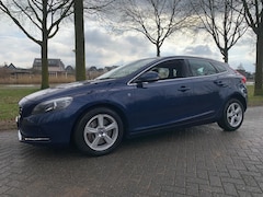 Volvo V40 - 2.0 D4 Ocean Race Business