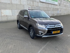 Mitsubishi Outlander - 2.0 Instyle