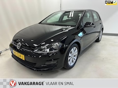 Volkswagen Golf - 1.0 TSI Comfortline 5 deurs-Navigatie-Parkeersensors-Cruiseconrtole Lichtmetalen velgen