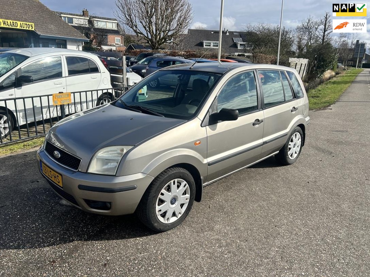 Ford Fusion - 1.6-16V Luxury AIRCO! NWE APK! - AutoWereld.nl