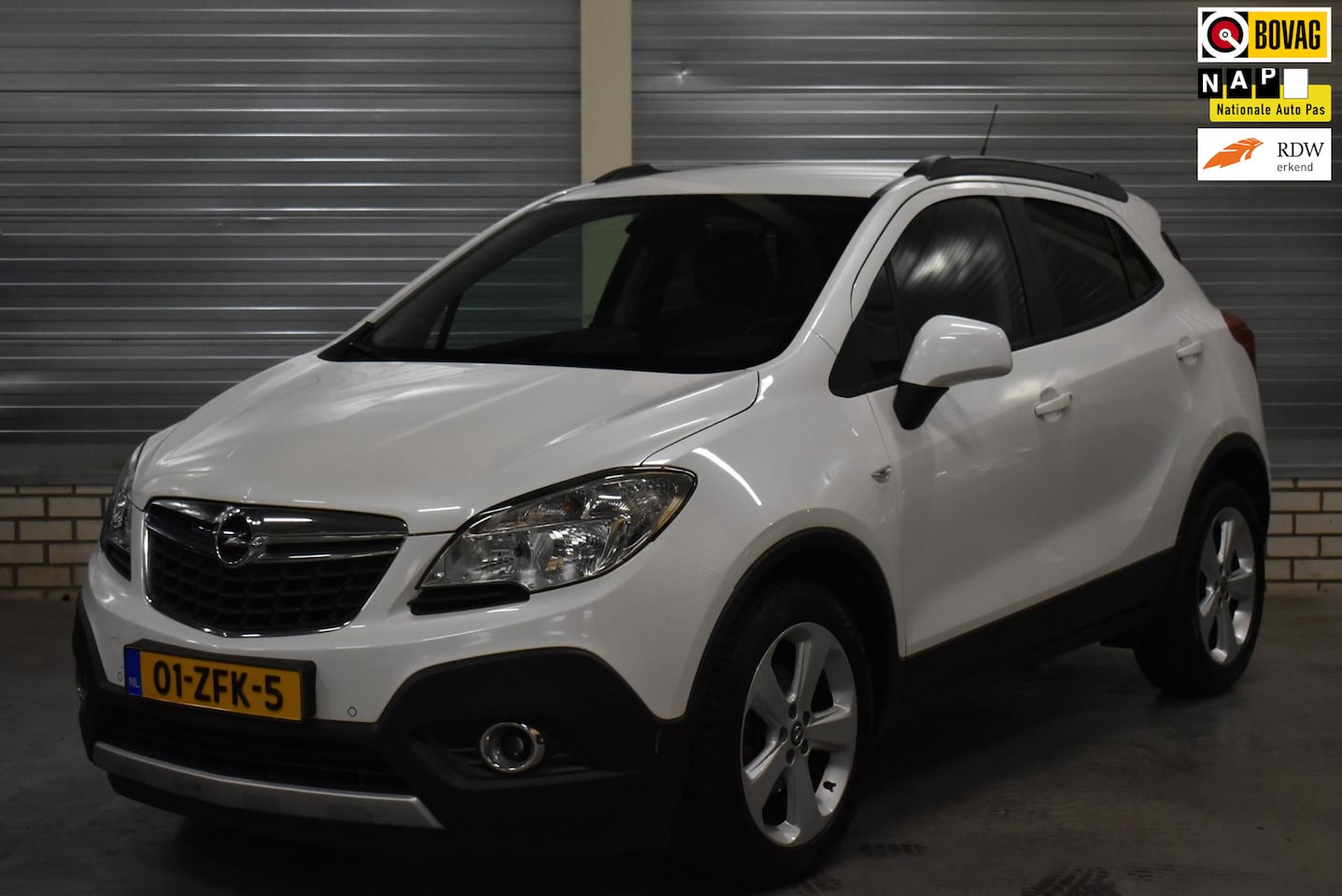 Opel Mokka - 1.4 T Cosmo 4x4 + Navigatie|Bluetooth|Stoel/Stuurverwarming|Trekhaak| - AutoWereld.nl