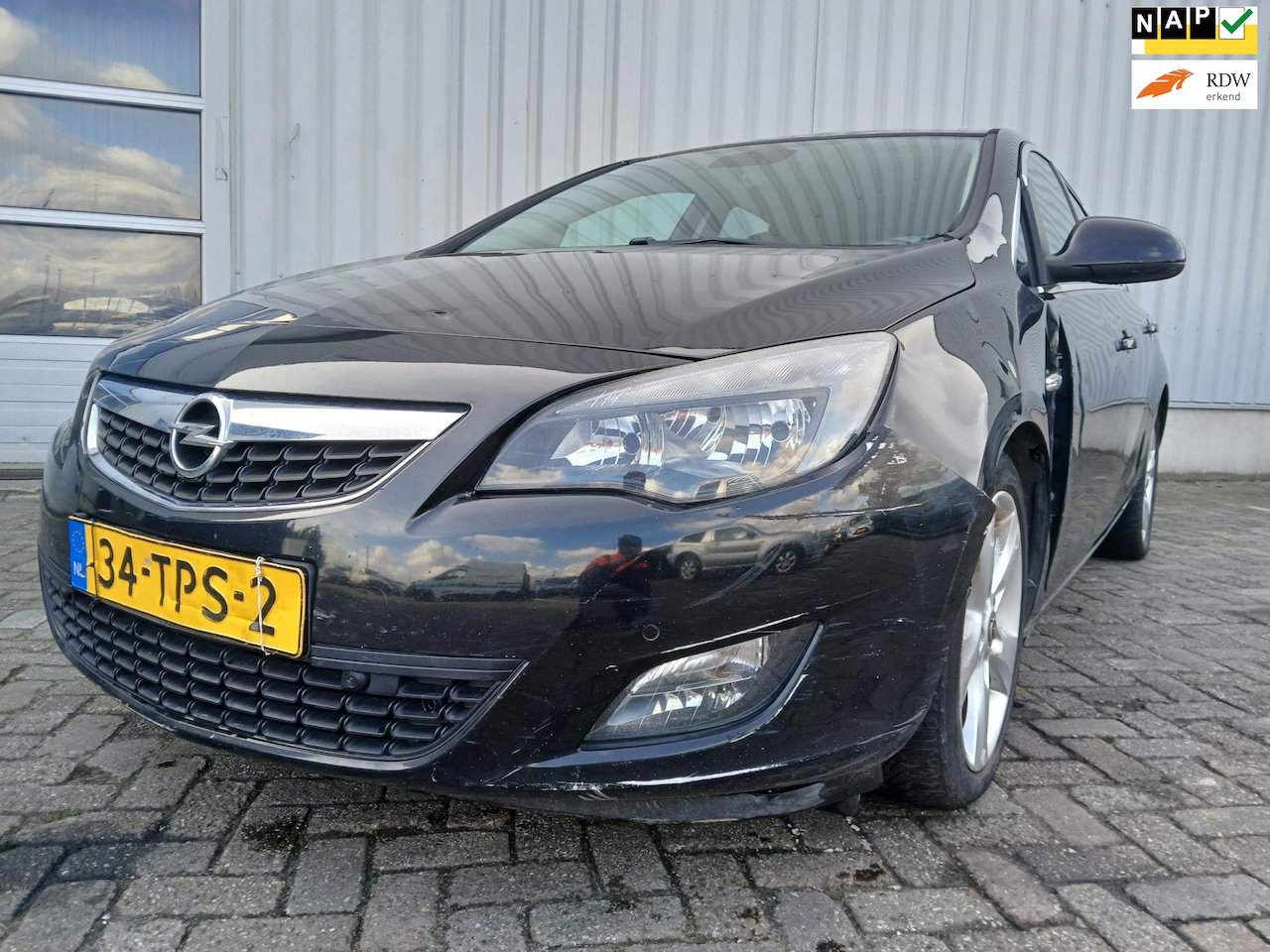 Opel Astra - 1.7 CDTi S/S Sport - Linker Zijschade - Koppeling Defect - AutoWereld.nl