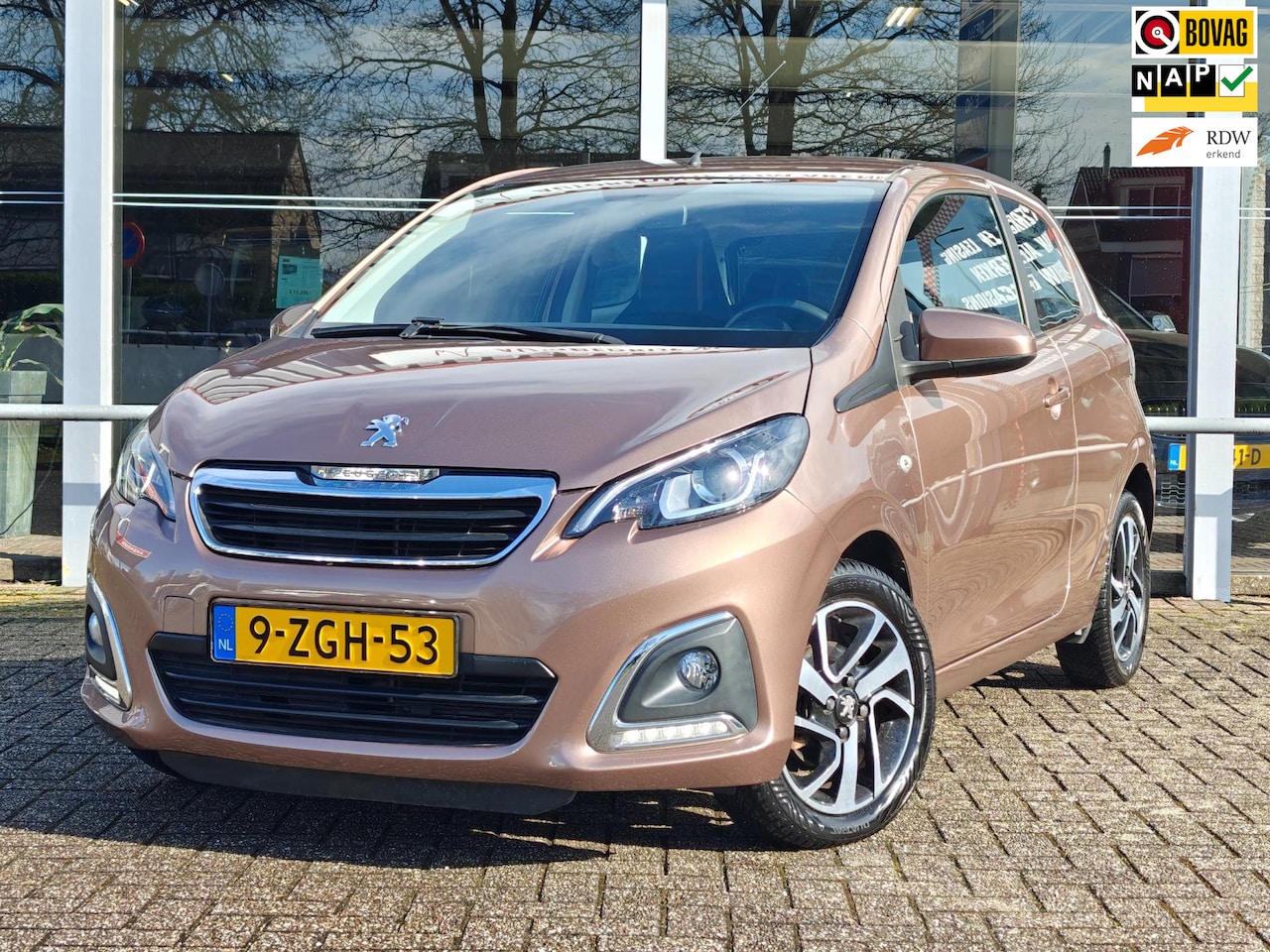 Peugeot 108 - 1.2 VTi Allure | All season banden - AutoWereld.nl