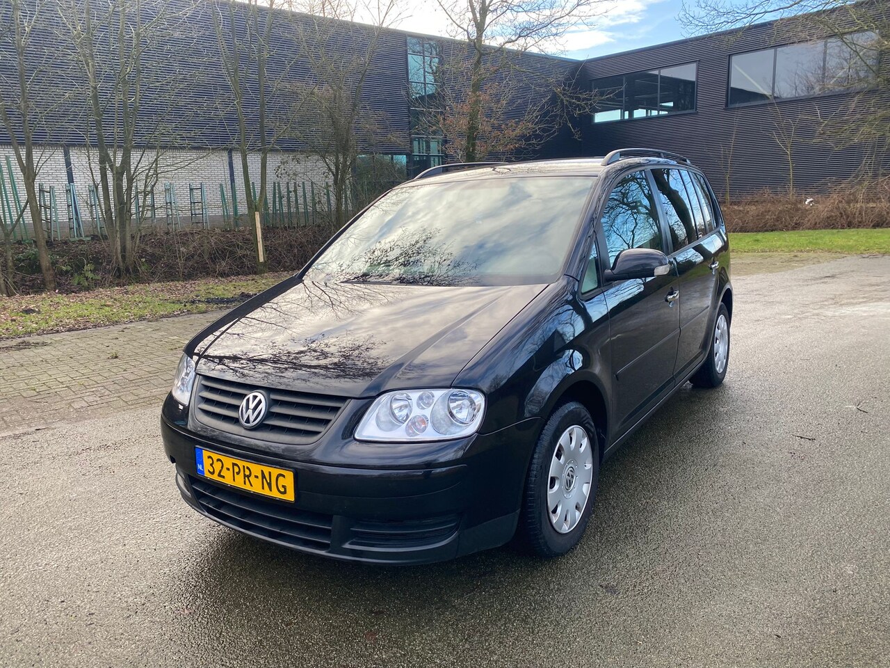 Volkswagen Touran - 1.6-16V FSI Turijn - AutoWereld.nl