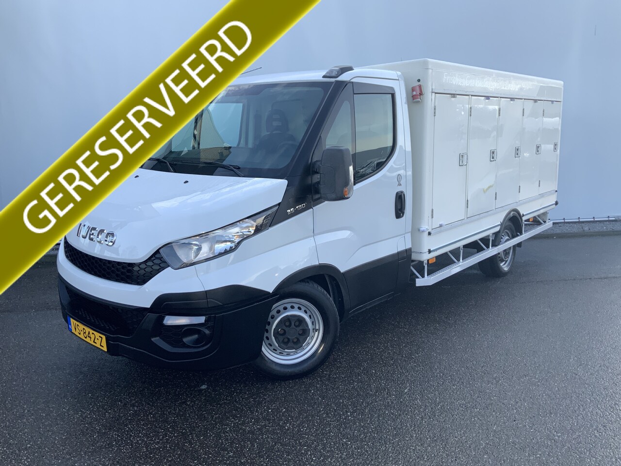 Iveco Daily - 35S13 2.3 345 IJswagen -0.40 gr 10 deuren Euro 5 - AutoWereld.nl