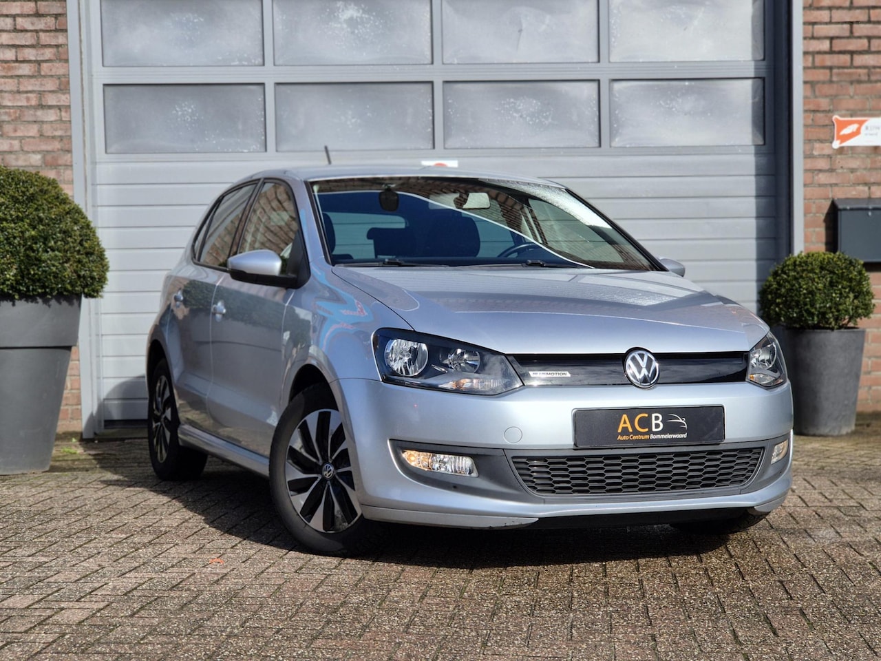 Volkswagen Polo - 1.0 BlueMotion Edition Trekhaak, Navi, Cruisecontrol, lm velgen - AutoWereld.nl