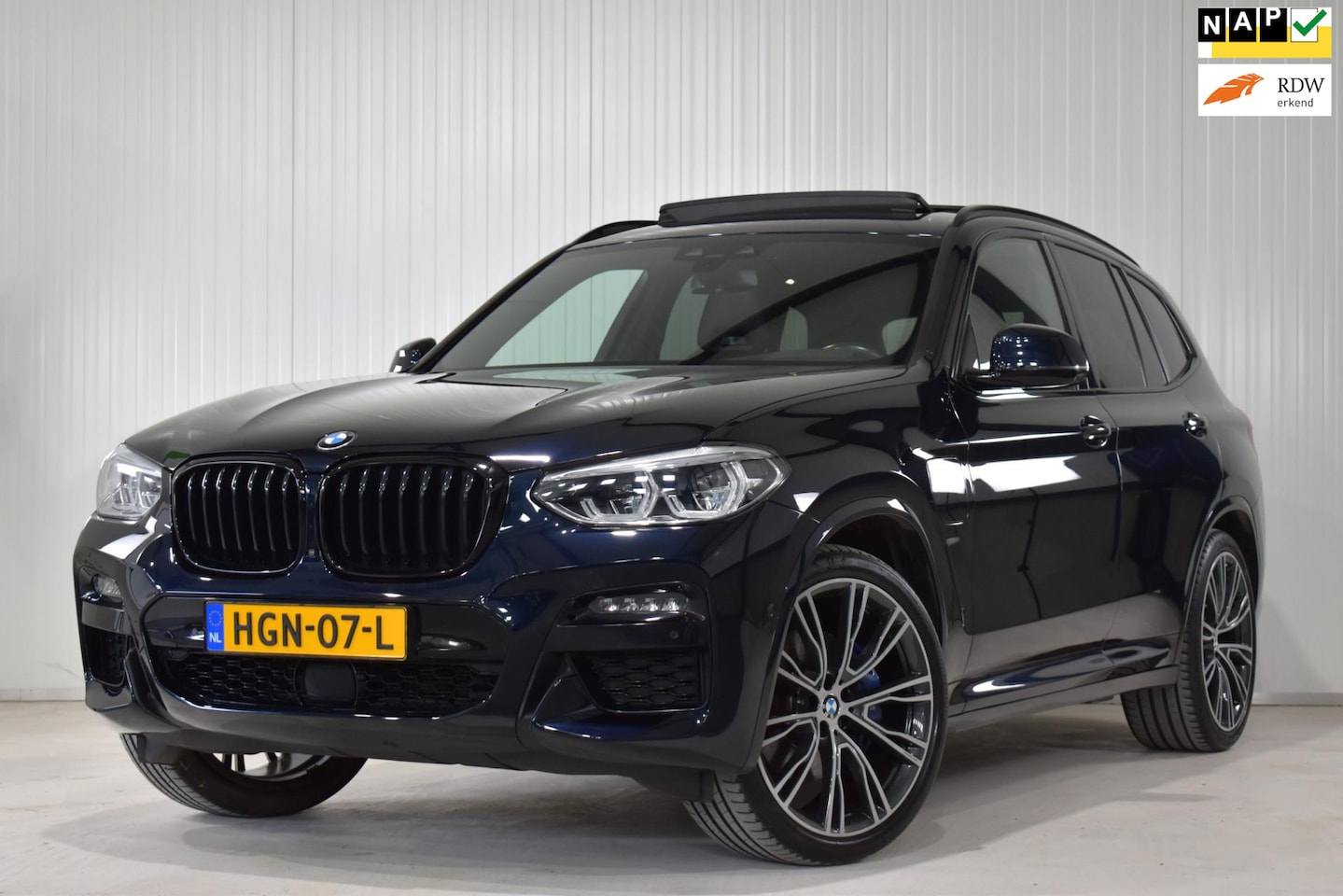 BMW X3 - XDrive30e High Executive M Sport Individual | PANO | M STOELEN | 21 INCH | TREKHAAK | ACC - AutoWereld.nl