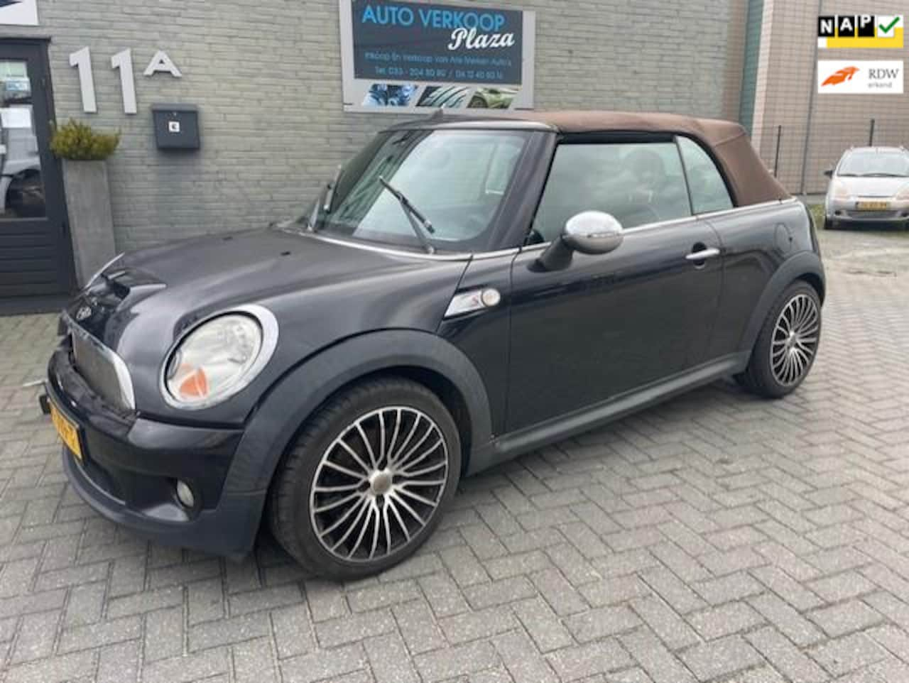 MINI Cabrio - 1.6 Cooper S Mini 1.6 Cooper S ( MOTOR KAPOT ) - AutoWereld.nl