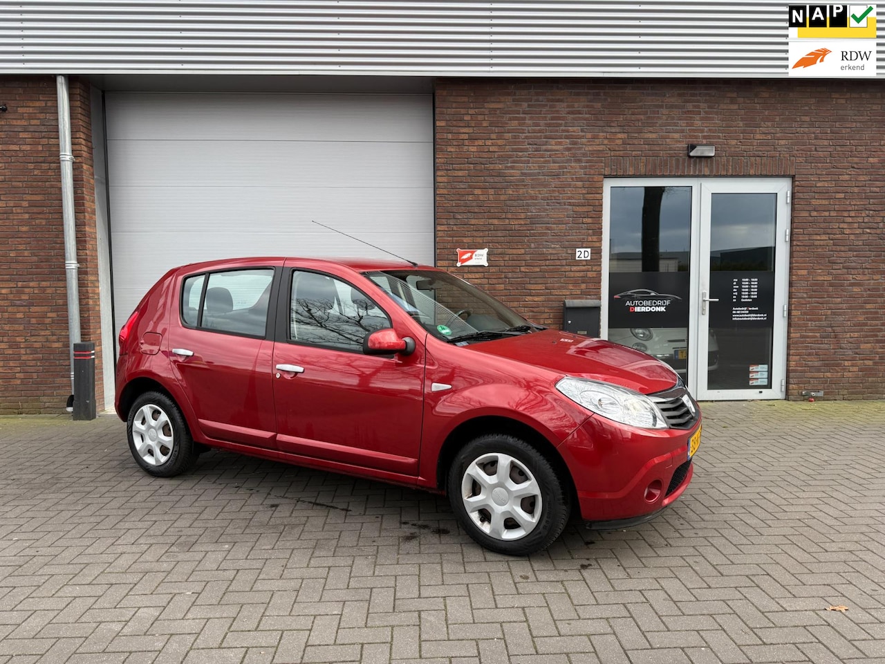 Dacia Sandero - 1.2 Lauréate|AIRCO|NIEUWE APK|LEUKE AUTO - AutoWereld.nl