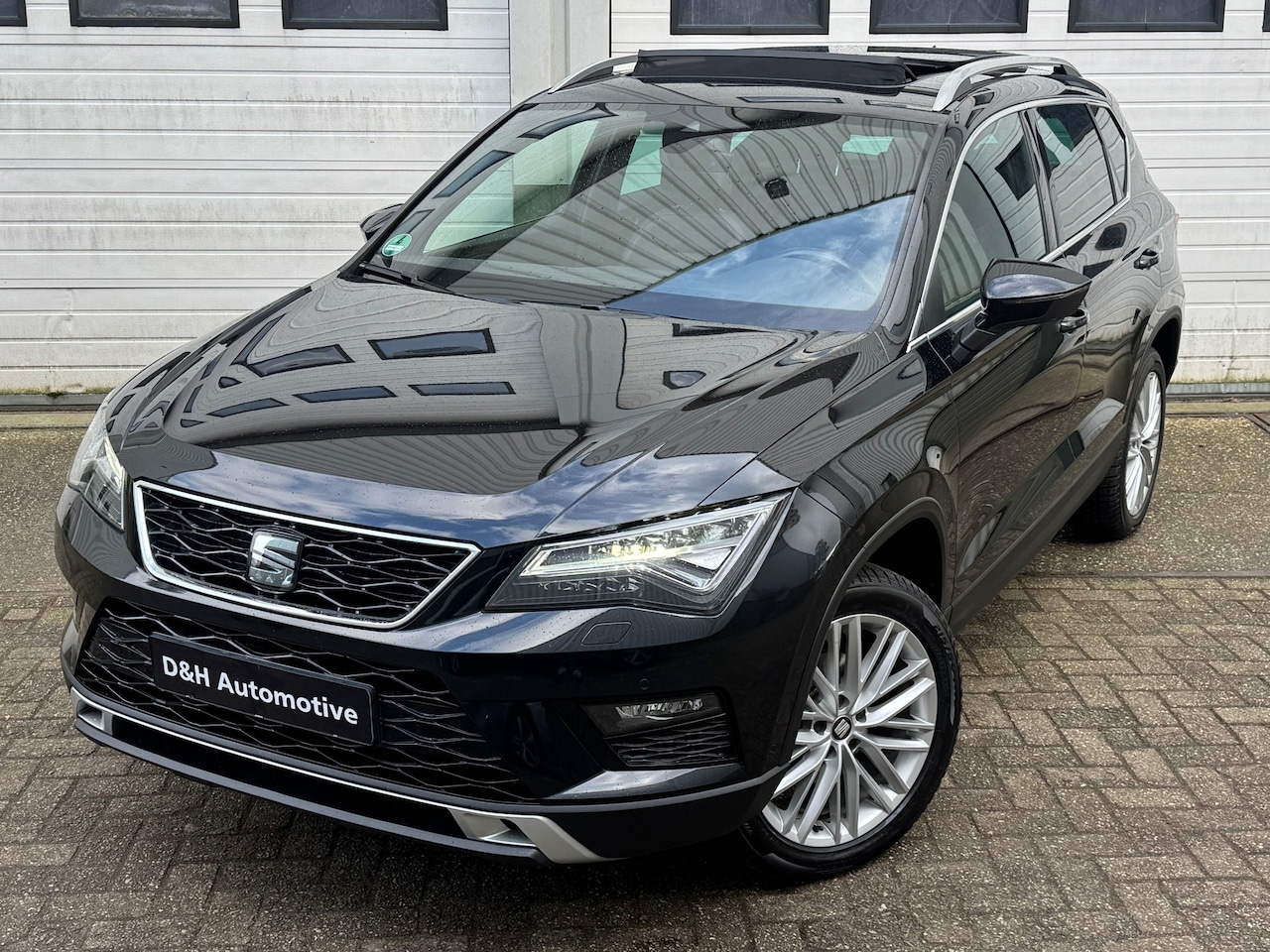 Seat Ateca - 1.5 TSI Xcellence Xenon/Led/Acc/Carplay/Select modus/Trekhaak/Camera - AutoWereld.nl