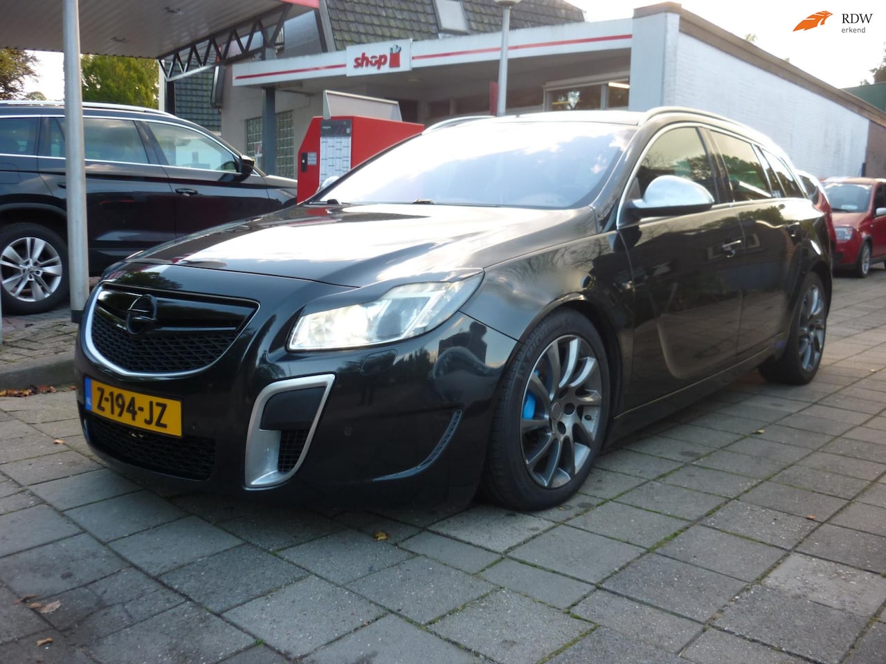 Opel Insignia Sports Tourer - 2.8 T OPC 4x4 2.8 T OPC 4x4 - AutoWereld.nl