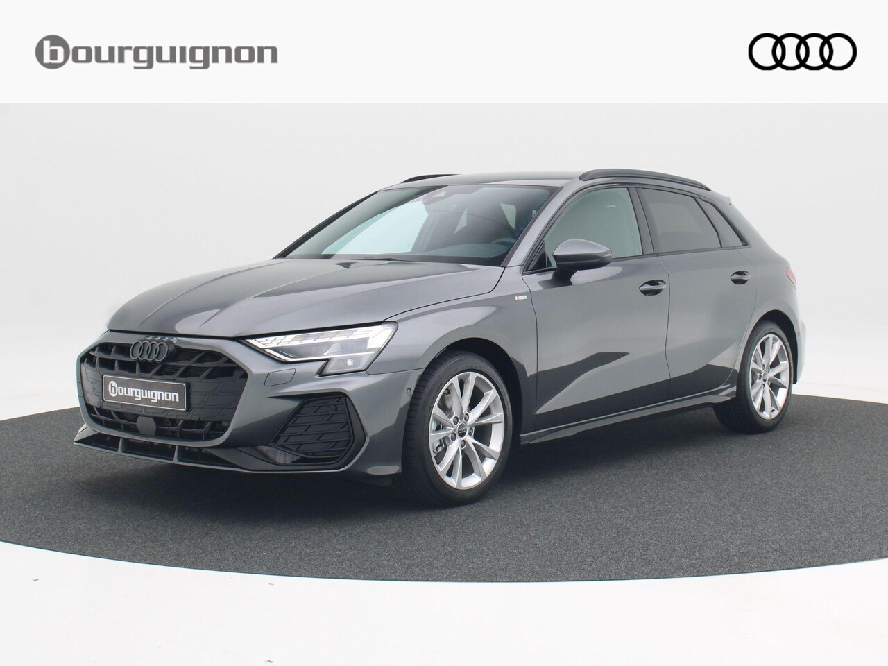 Audi A3 Sportback - 35 TFSi 150 Pk Automaat S-Line | Full LED | Zwart Optiek Plus | Privacy Glass | 17 Inch | - AutoWereld.nl