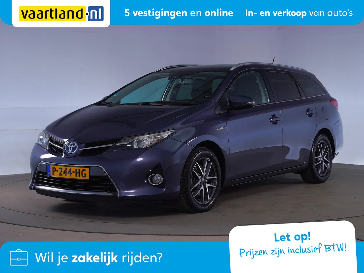 Toyota Auris Touring Sports - 1.8 Hybrid Executive [Pano Navi Camera] - AutoWereld.nl