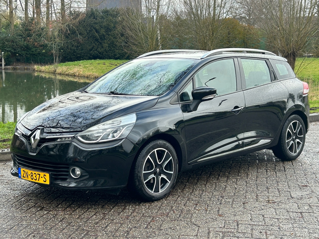 Renault Clio Estate - 0.9 TCe Expression 2013 Clima! Carlink! Keyless go/ entry! Zuinig! Ruime auto! Led-dagrijv - AutoWereld.nl