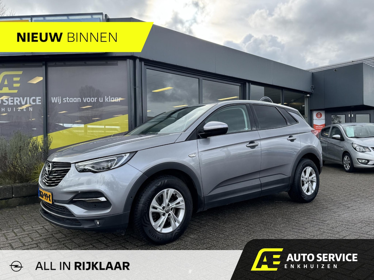 Opel Grandland X - 1.2 Turbo automaat Online Edition Automaat | Lage km stand ! | Camera | Navi | Carplay | C - AutoWereld.nl