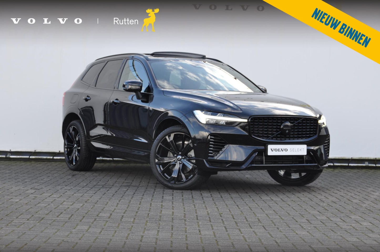 Volvo XC60 - T6 350PK Automaat AWD Plus Black Edition / Adaptieve cruise control / BLIS / Luchtvering / - AutoWereld.nl