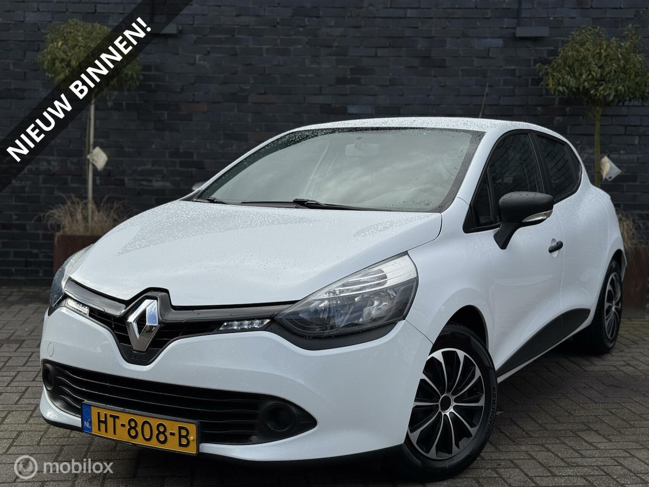 Renault Clio - 0.9 TCe Expression -AIRCO-CC- *INRUIL MOGELIJK* - AutoWereld.nl