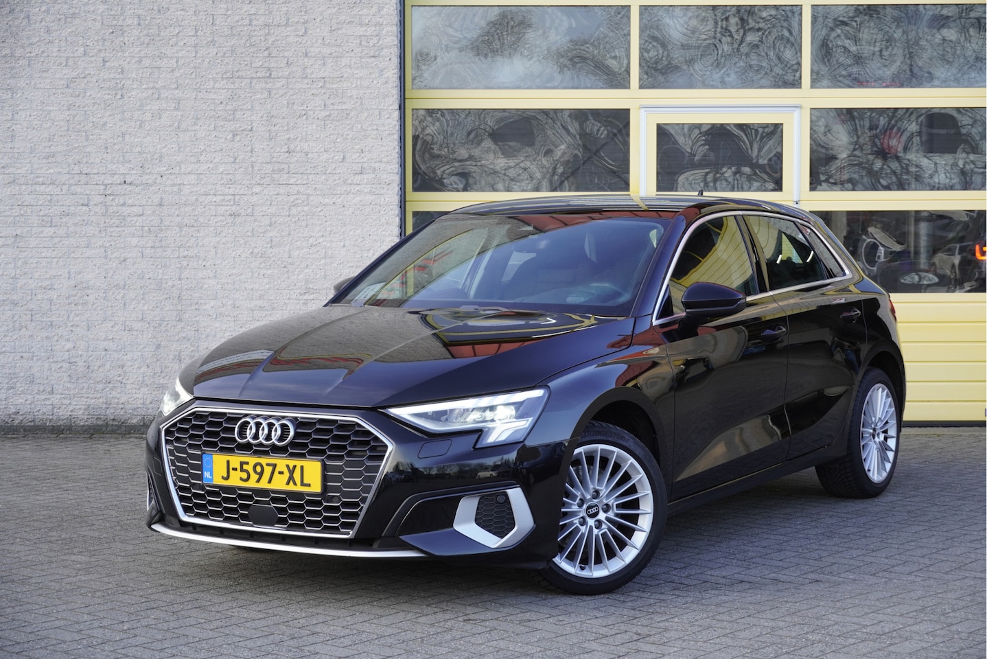 Audi A3 Sportback - 30 TFSI 5drs Business Edition BJ2020 Lmv 17" | Led | Pdc | Navi | Dynamische knipperlichte - AutoWereld.nl