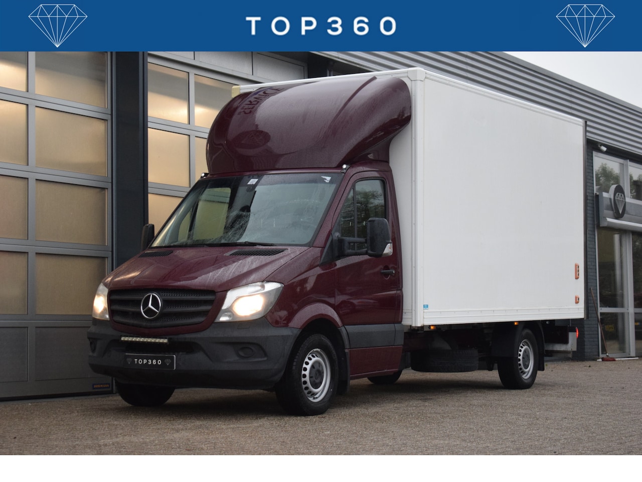 Mercedes-Benz Sprinter - 319 3.0 V6 CDI Bakwagen Meubelbak met laadklep | Automaat | CC | stoelverwarming - AutoWereld.nl