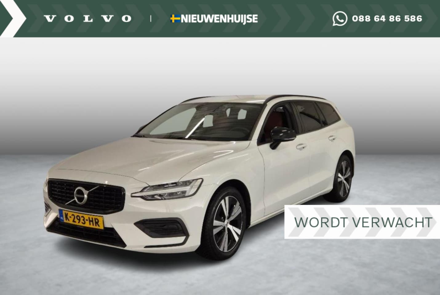 Volvo V60 - 2.0 B3 Momentum | Trekhaak | Camera | Leder | Stuur + stoelverwarming | Lende steun | Adap - AutoWereld.nl