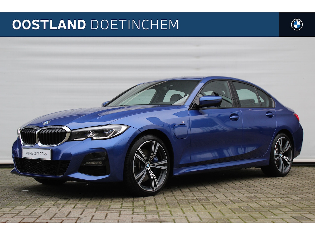 BMW 3-serie - 330e High Executive M Sport Automaat / Sportstoelen / Stoelverwarming / Laserlicht / Cruis - AutoWereld.nl