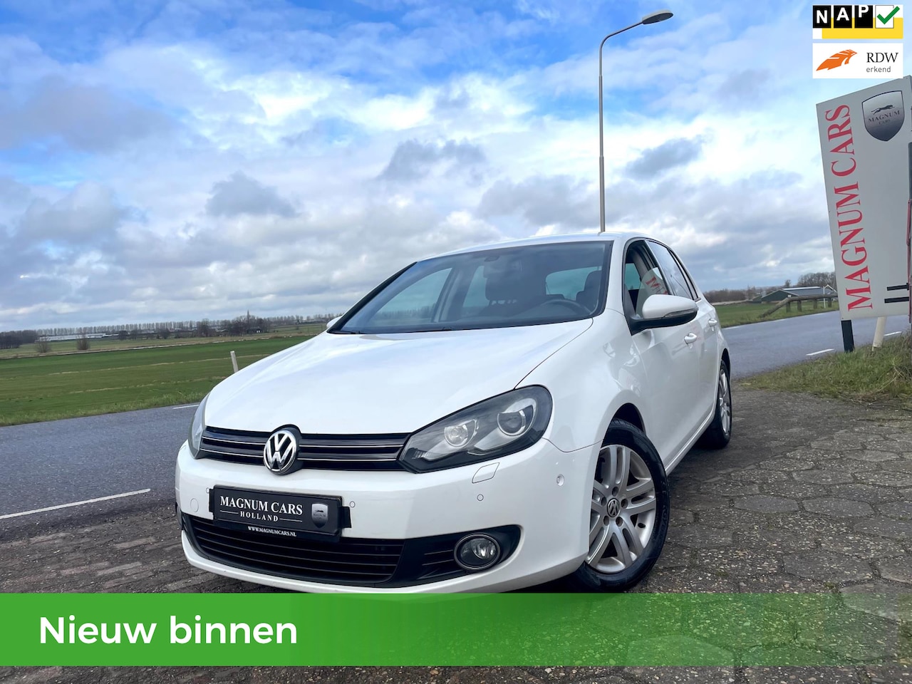 Volkswagen Golf - 1.8 TSI Comfortline 5D 6Bak Xenon Trekhaak - AutoWereld.nl