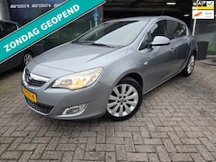 Opel Astra - 1.6 Cosmo | 12MND GARANTIE | AIRCO | CRUISE | LMV | TREKHAAK