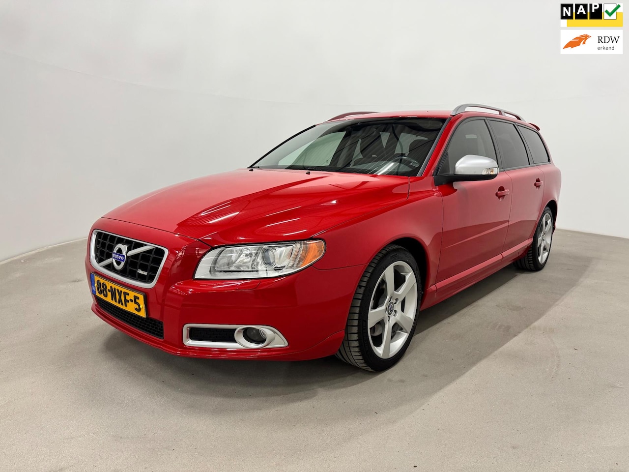 Volvo V70 - 2.0T AUT R-Edition / Leder / standkachel - AutoWereld.nl