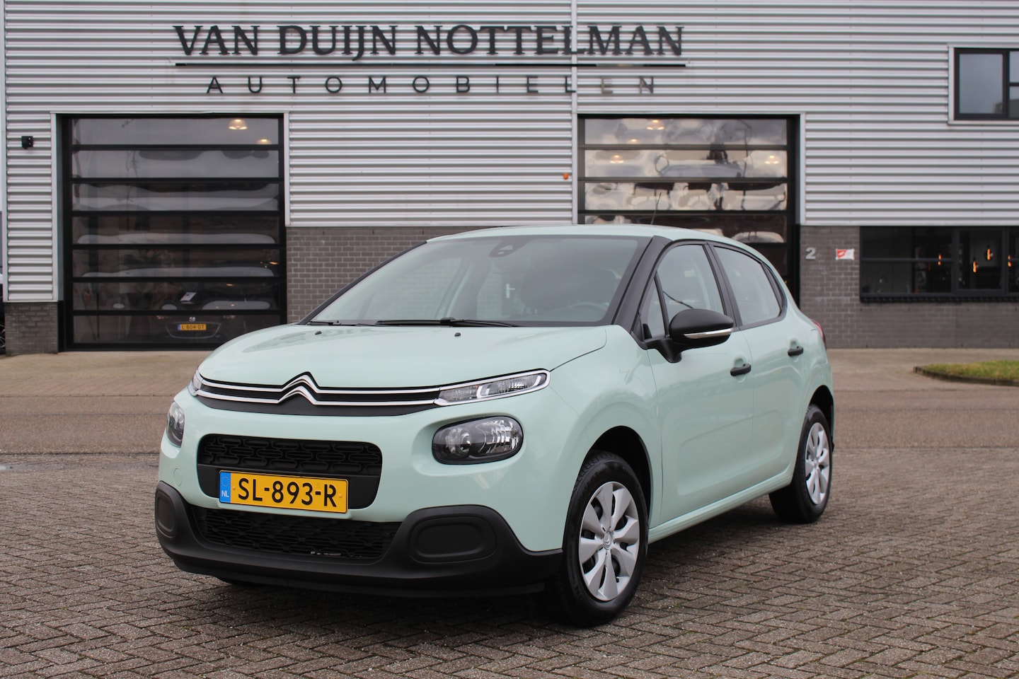 Citroën C3 - 1.2 PureTech Live / Bluetooth / Cruise / N.A.P. - AutoWereld.nl