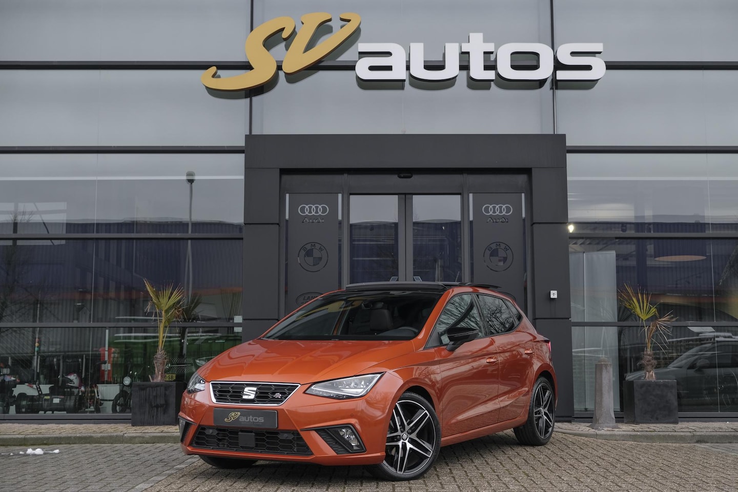 Seat Ibiza - 1.0 TSI 115pk FR DSG Panoramadak LED lampen Clima Cruise 18" Performance velgen NLauto 1e - AutoWereld.nl