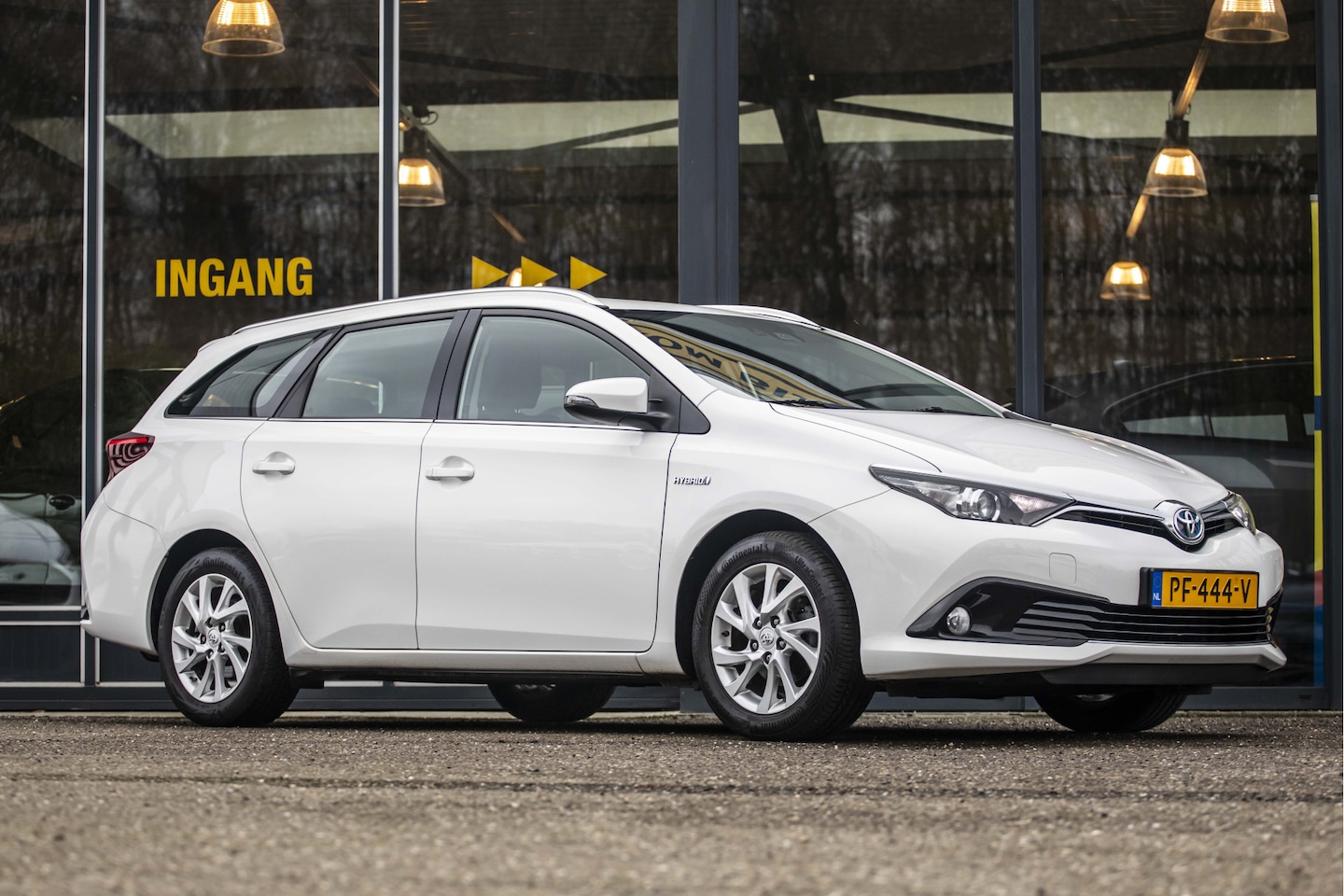 Toyota Auris Touring Sports - 1.8 Hybrid Aspiration 1.8 Hybrid Aspiration - AutoWereld.nl