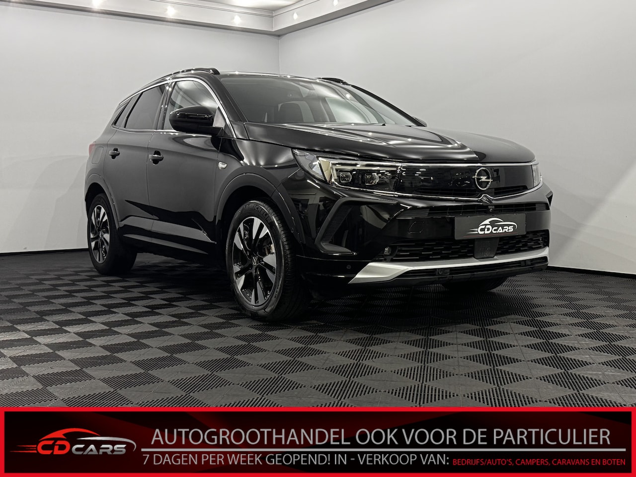 Opel Grandland - 1.2 Turbo Elegance Half leder, 360 Camera, Navi, Virtual desk, Cruise control, Elektrische - AutoWereld.nl