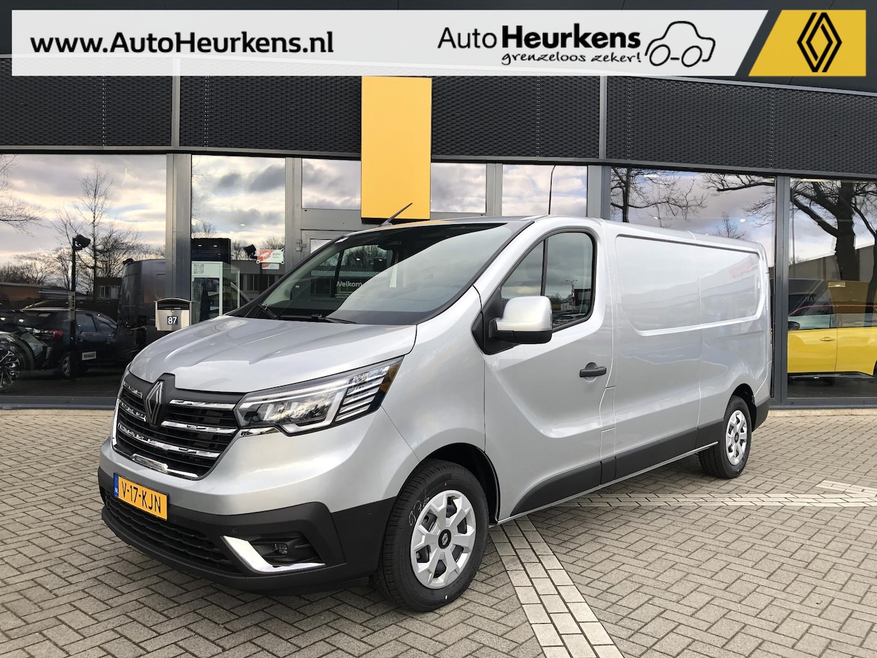 Renault Trafic - 2.0 Blue dC1 150 EDC T30 L2H1 Advance ** BPM-VRIJ ** & Direct leverbaar [ € 19.550,- voord - AutoWereld.nl