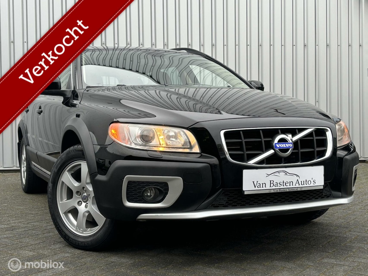 Volvo XC70 - 3.2 AWD Summum | Aut | Leder | PDC | Youngtimer | Xenon | Trekhaak | Volledige historie | - AutoWereld.nl