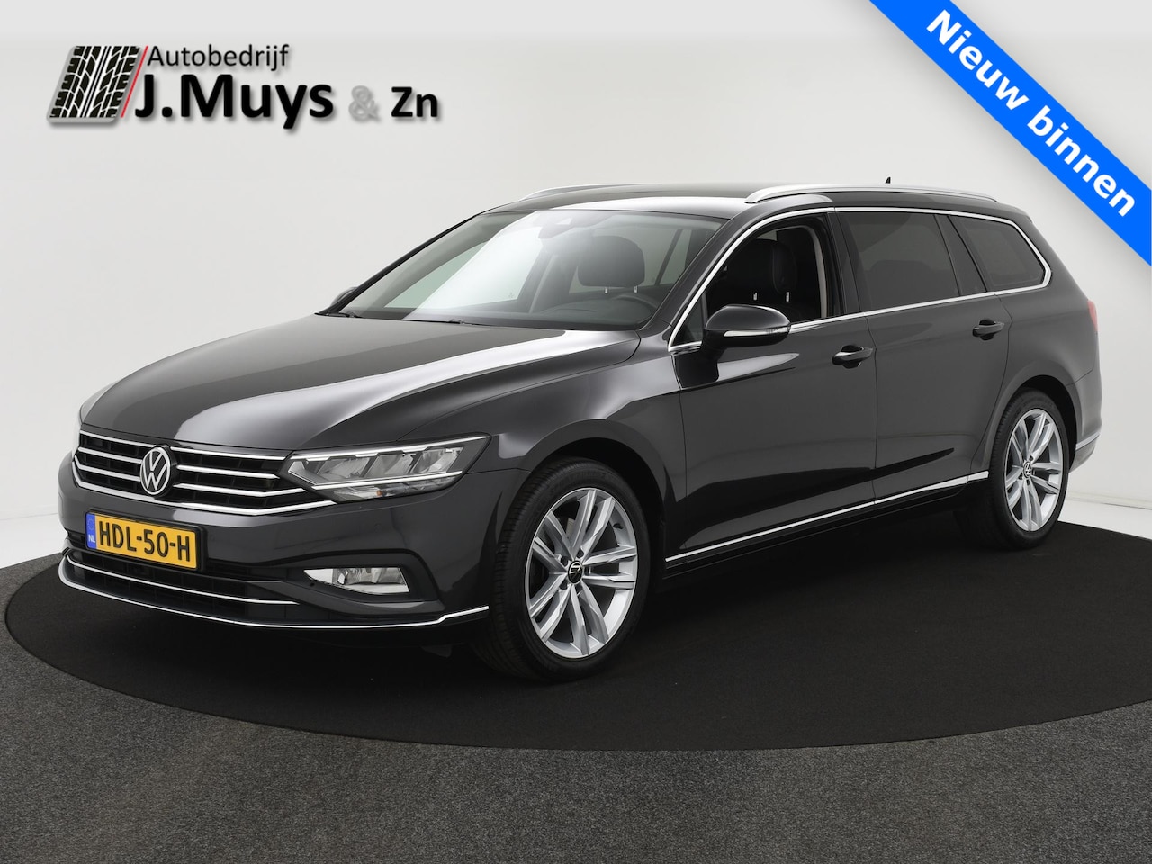 Volkswagen Passat Variant - 1.5 TSI 150PK Highline AUTOM. TREKH|MASSAGESTOEL|LED|CAMERA|ACC|STOELVERW|NAVI|ELEK.ACHTER - AutoWereld.nl