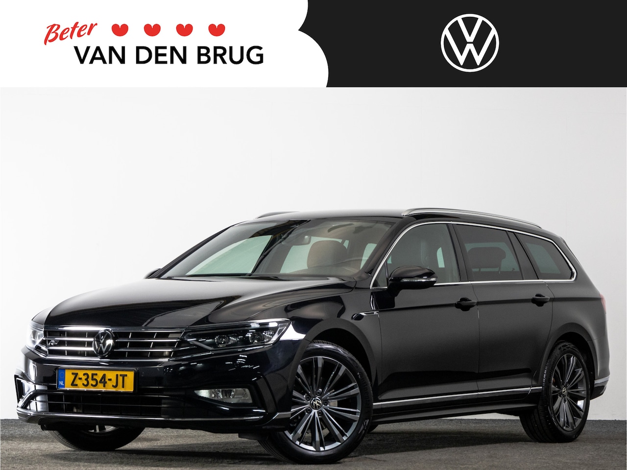 Volkswagen Passat Variant - R-Line 1.5 TSI 150 PK DSG | LED Plus | Navigatie | Trekhaak | Adaptieve Cruise Control | A - AutoWereld.nl