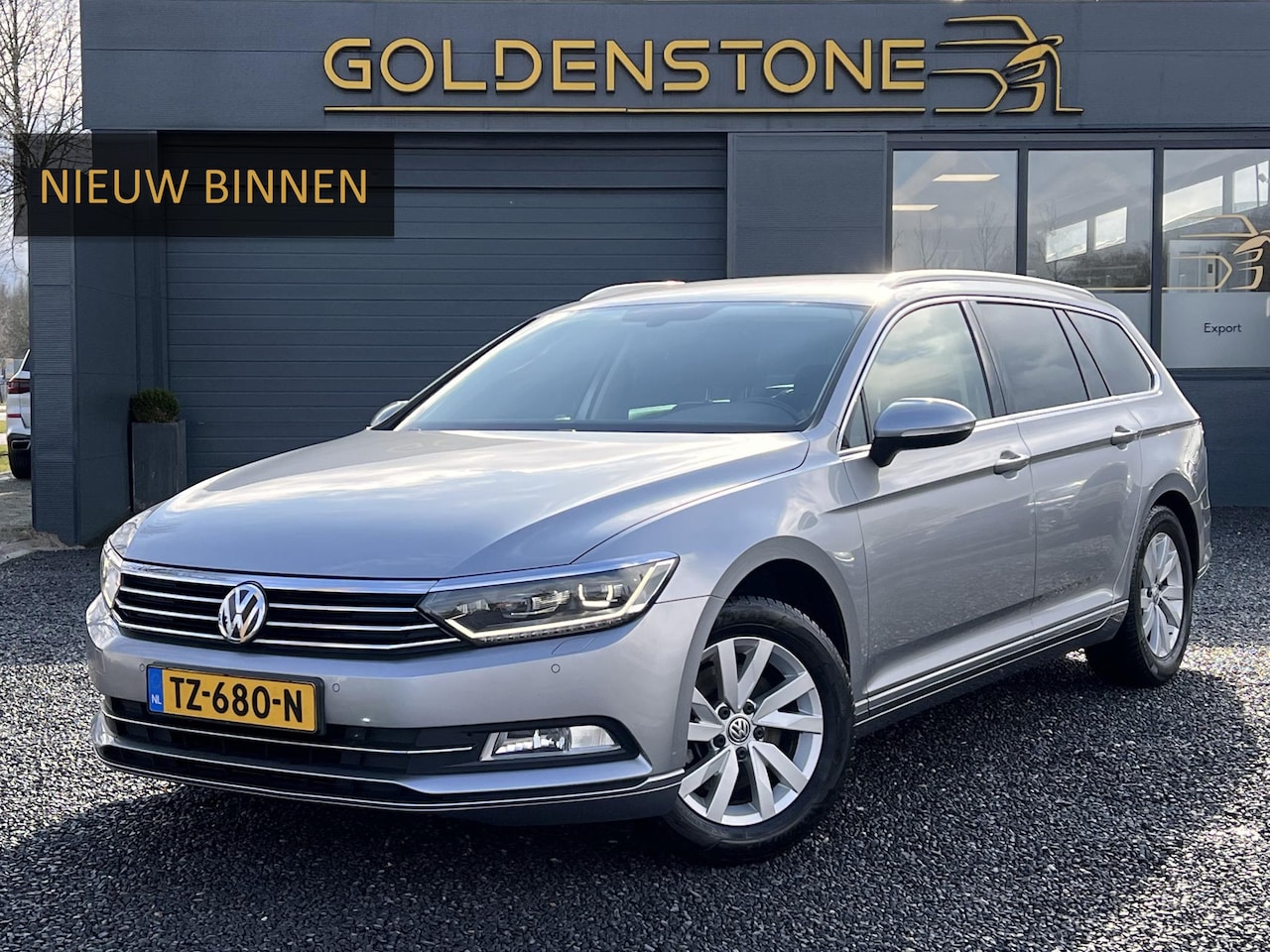 Volkswagen Passat Variant - 1.5 TSI Comfortline Business Automaat,2e Eigenaar,Navi,Pdc V+A,Trekhaak,Clima,Cruise,150pk - AutoWereld.nl