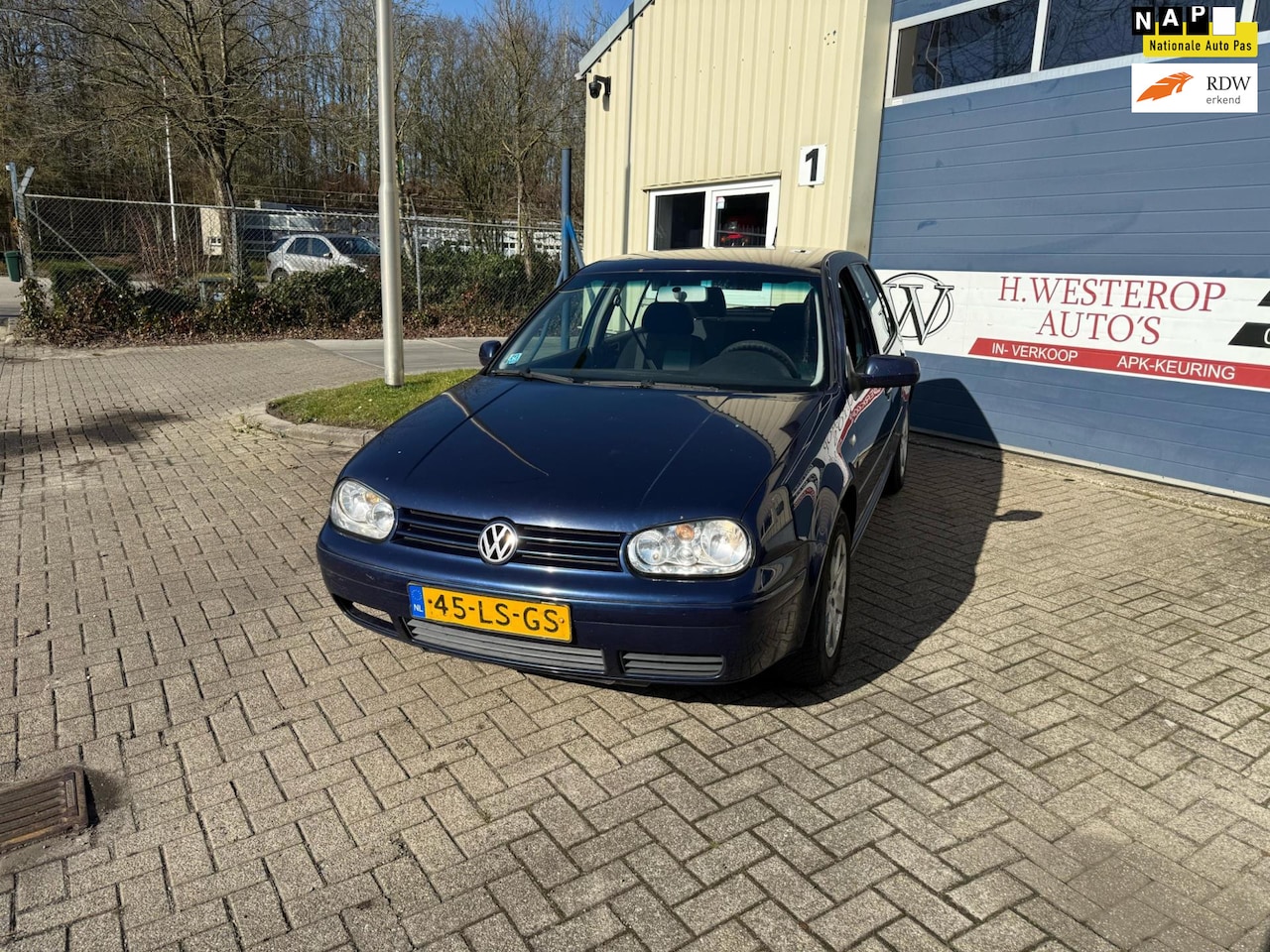 Volkswagen Golf - 1.6-16V Oxford Nieuwe apk keuring - AutoWereld.nl