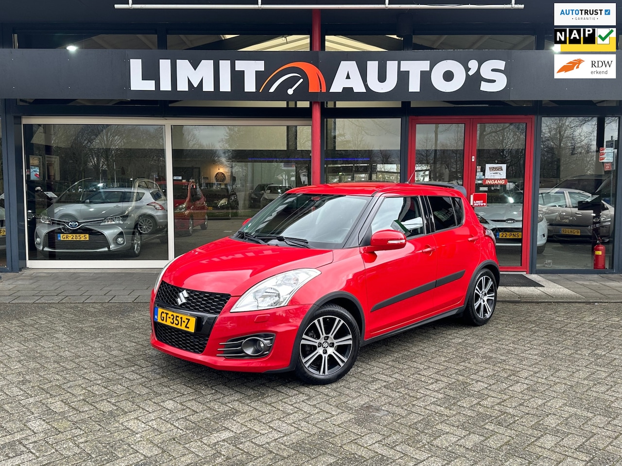 Suzuki Swift - 1.2 Exclusive EASSS Climate/Cruise/St.verwarming/Keyless/El.ramen/Nap/Apk - AutoWereld.nl